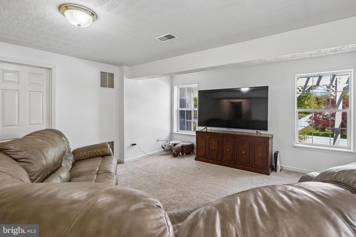 9 Remington Court photo 42