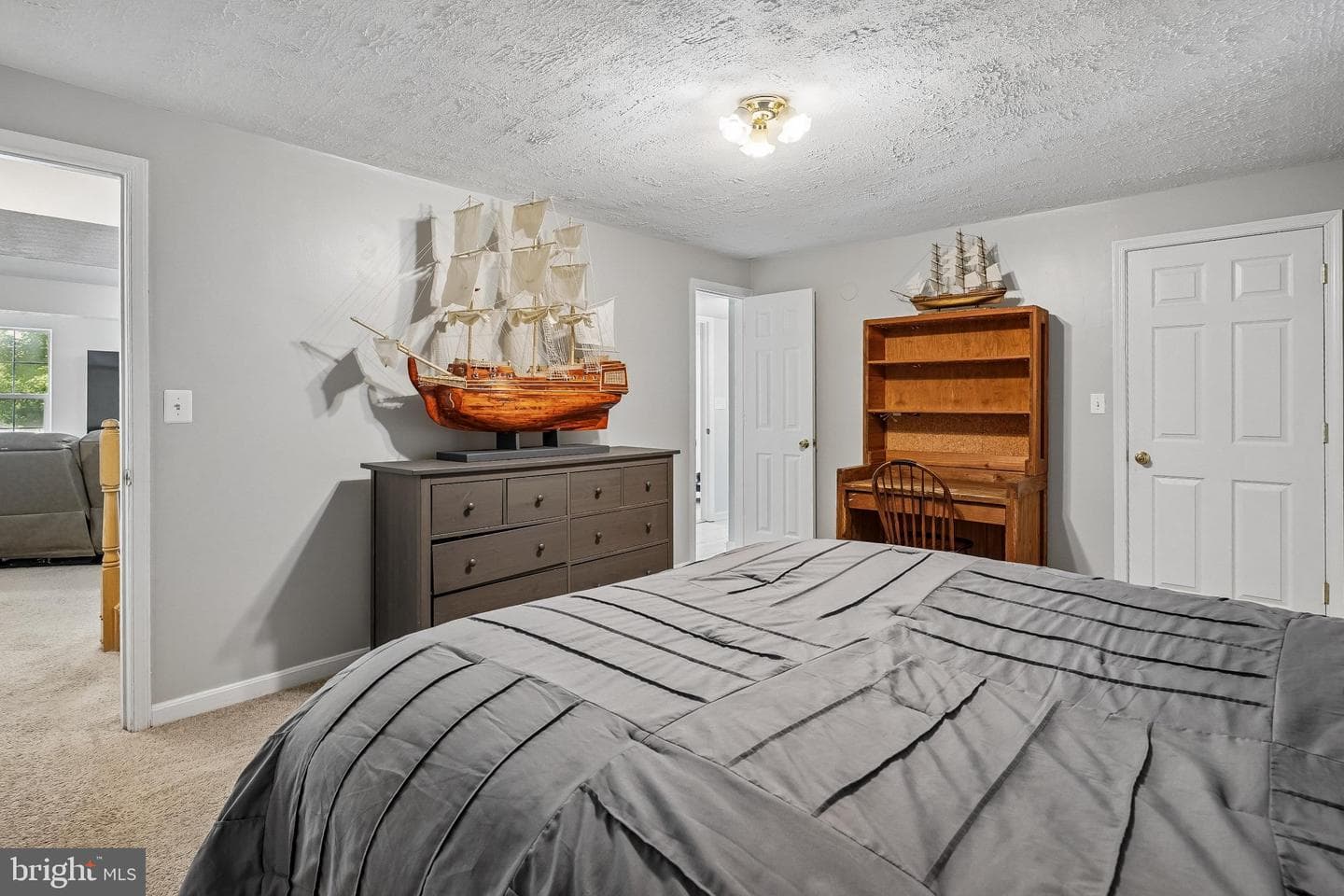 9 Remington Court photo 44