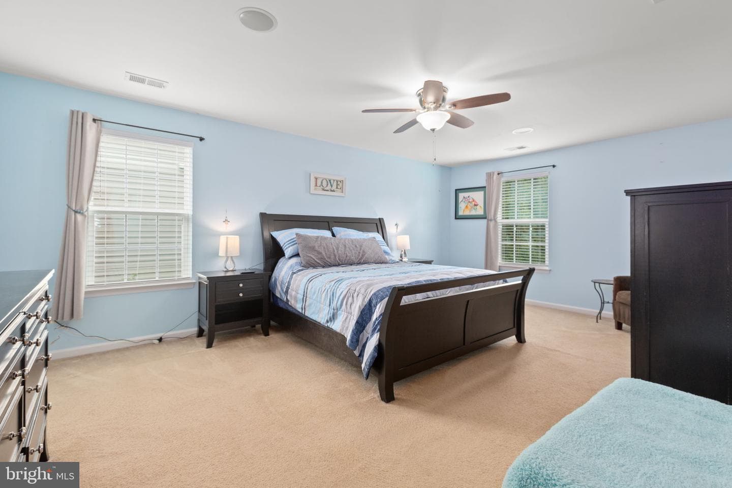 47 Queensland Drive photo 17