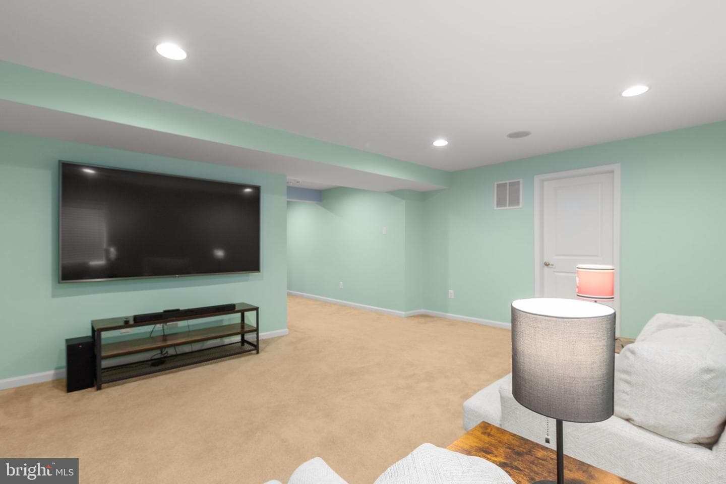 47 Queensland Drive photo 33