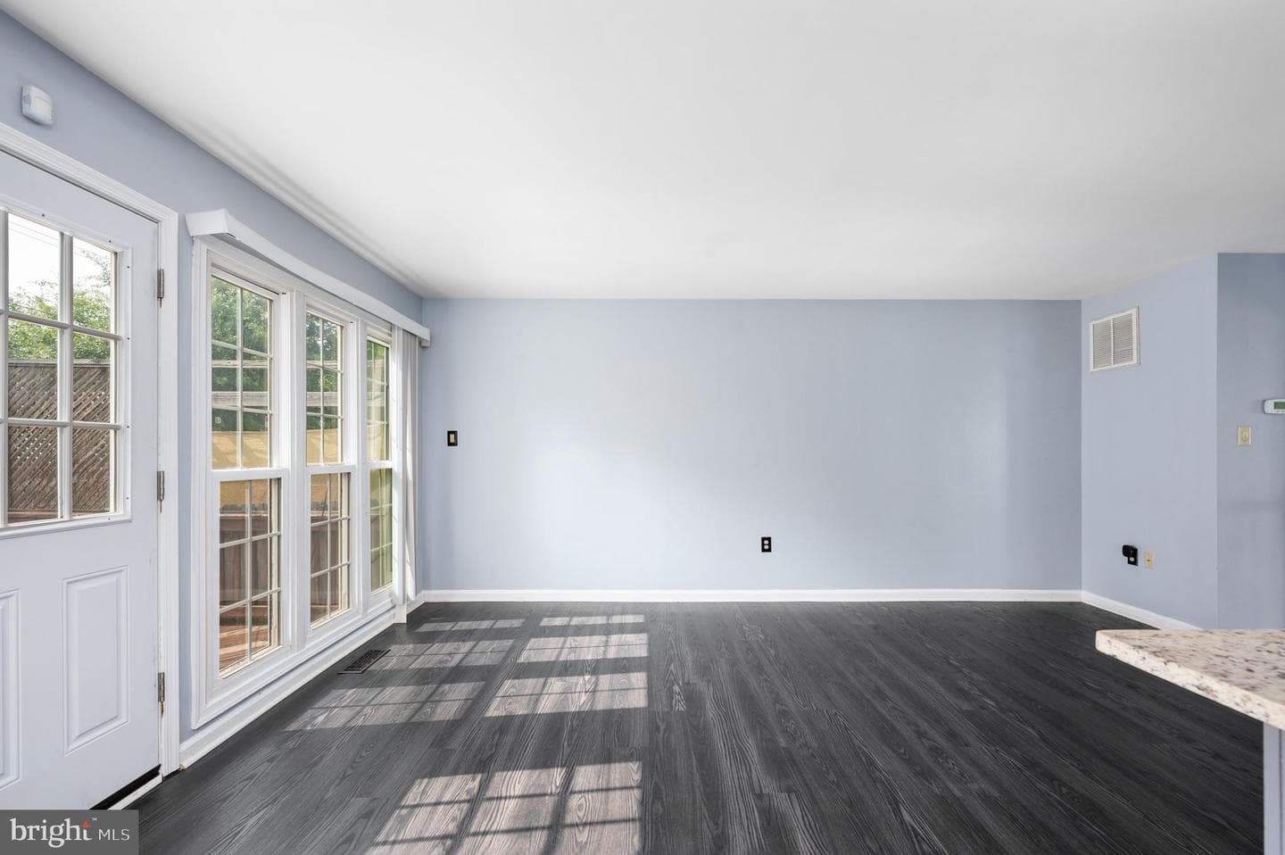 410 Fair Oaks Avenue photo 16