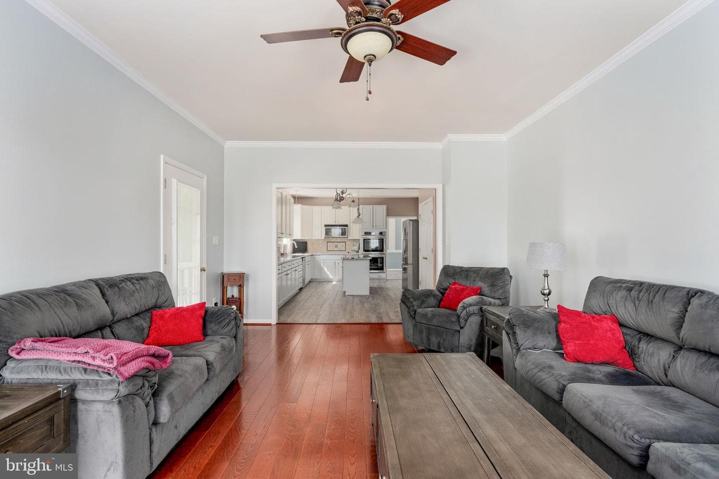 142 Greenway Street photo 38
