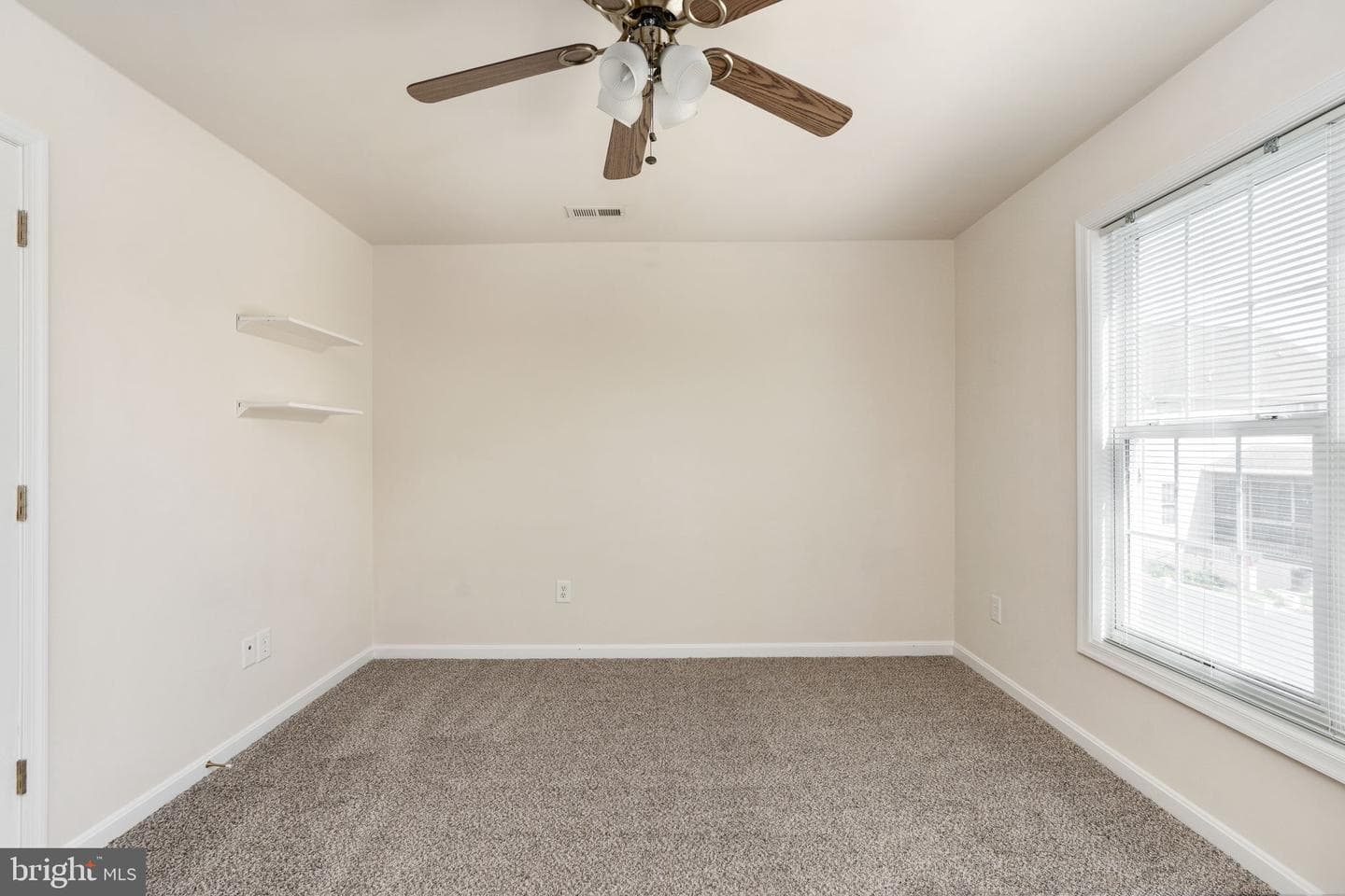 142 Greenway Street photo 49