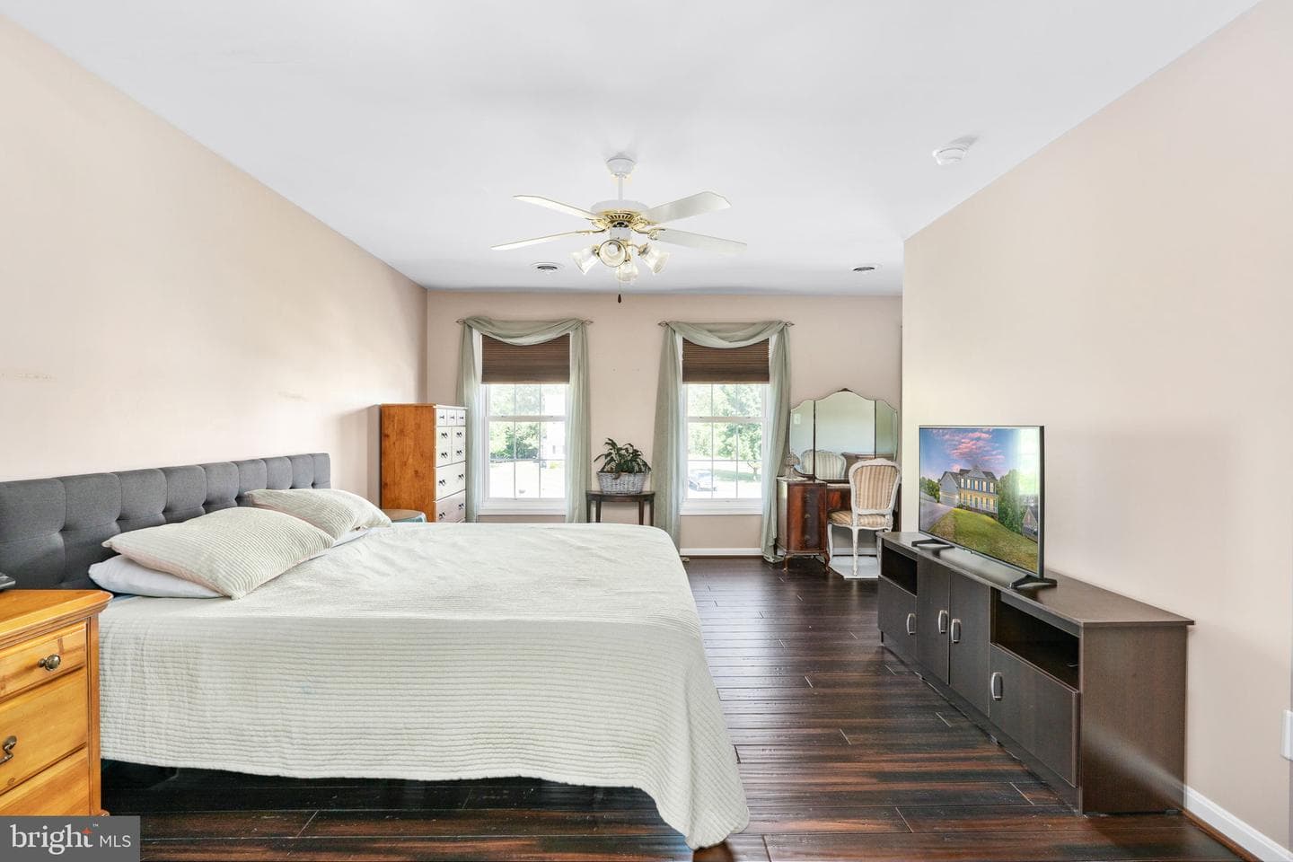 142 Greenway Street photo 58