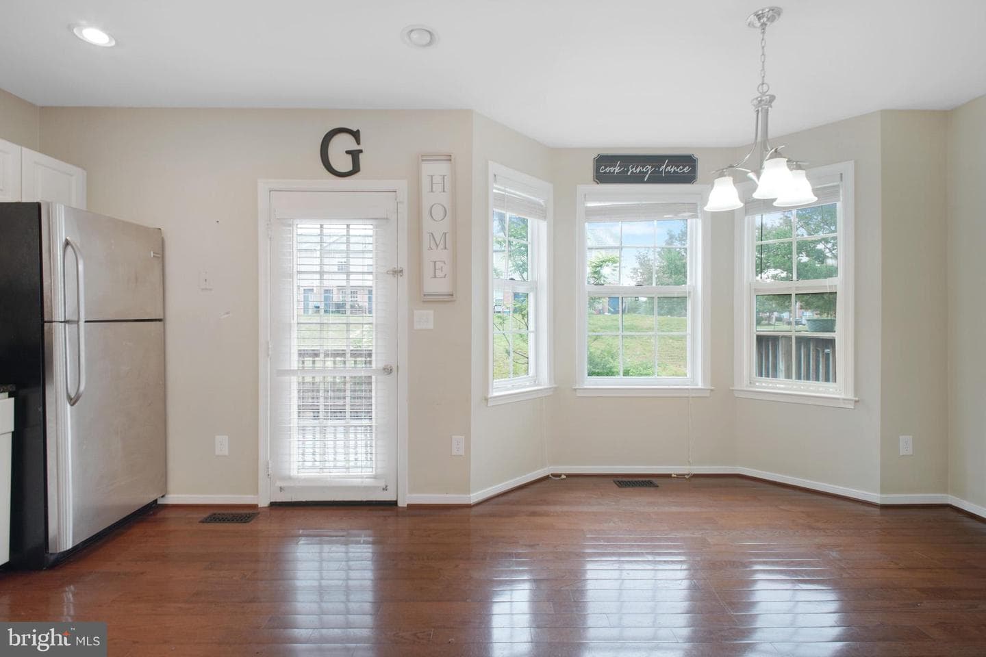 405 Donelson Loop photo 11