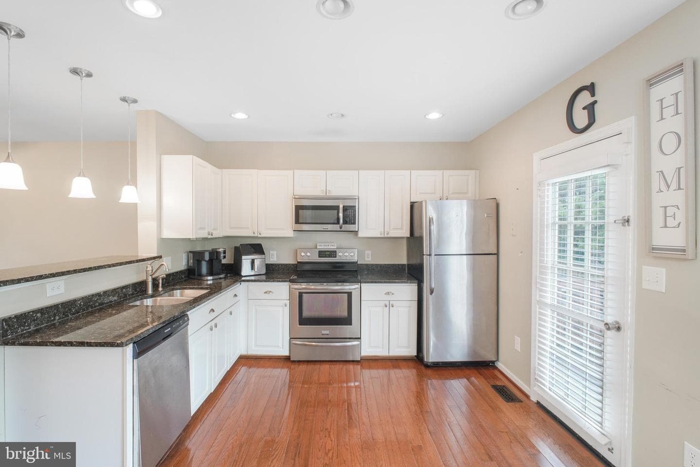 405 Donelson Loop photo 5