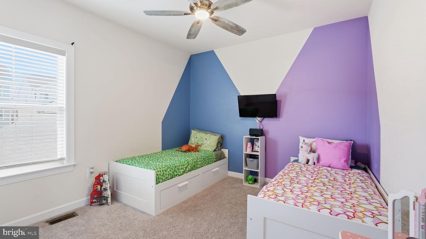 425 Alder Drive photo 34