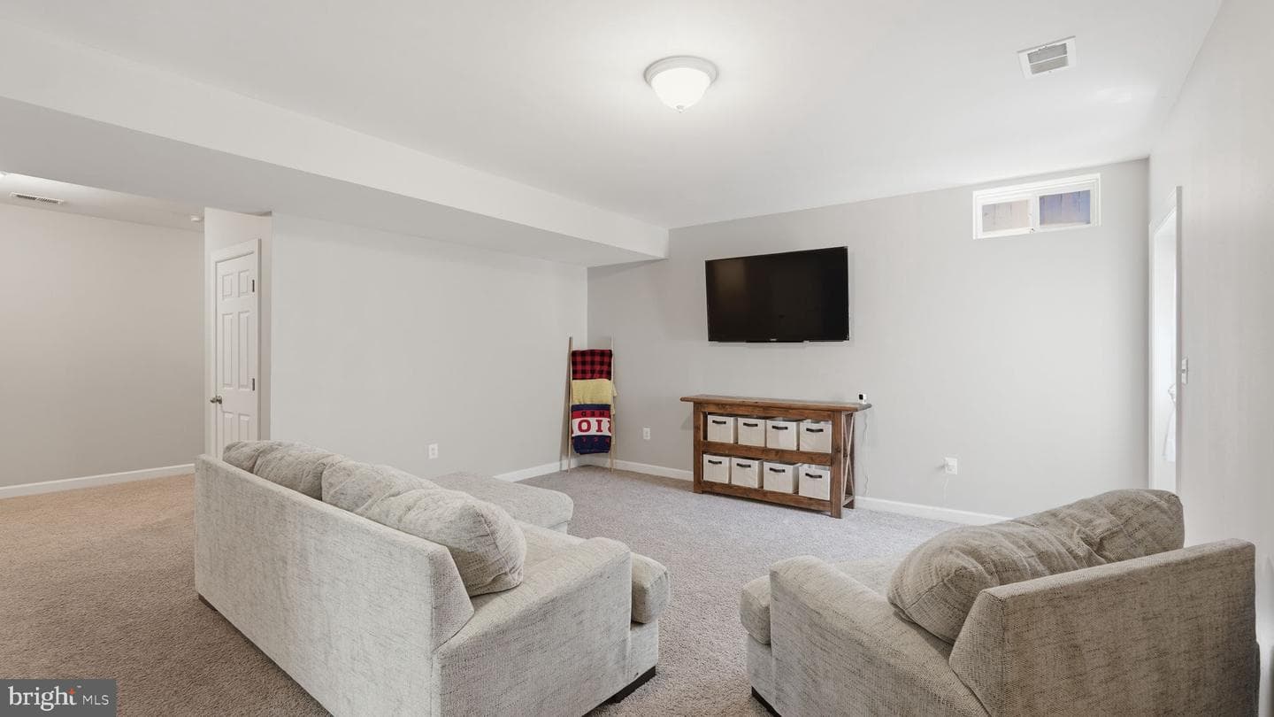 425 Alder Drive photo 37