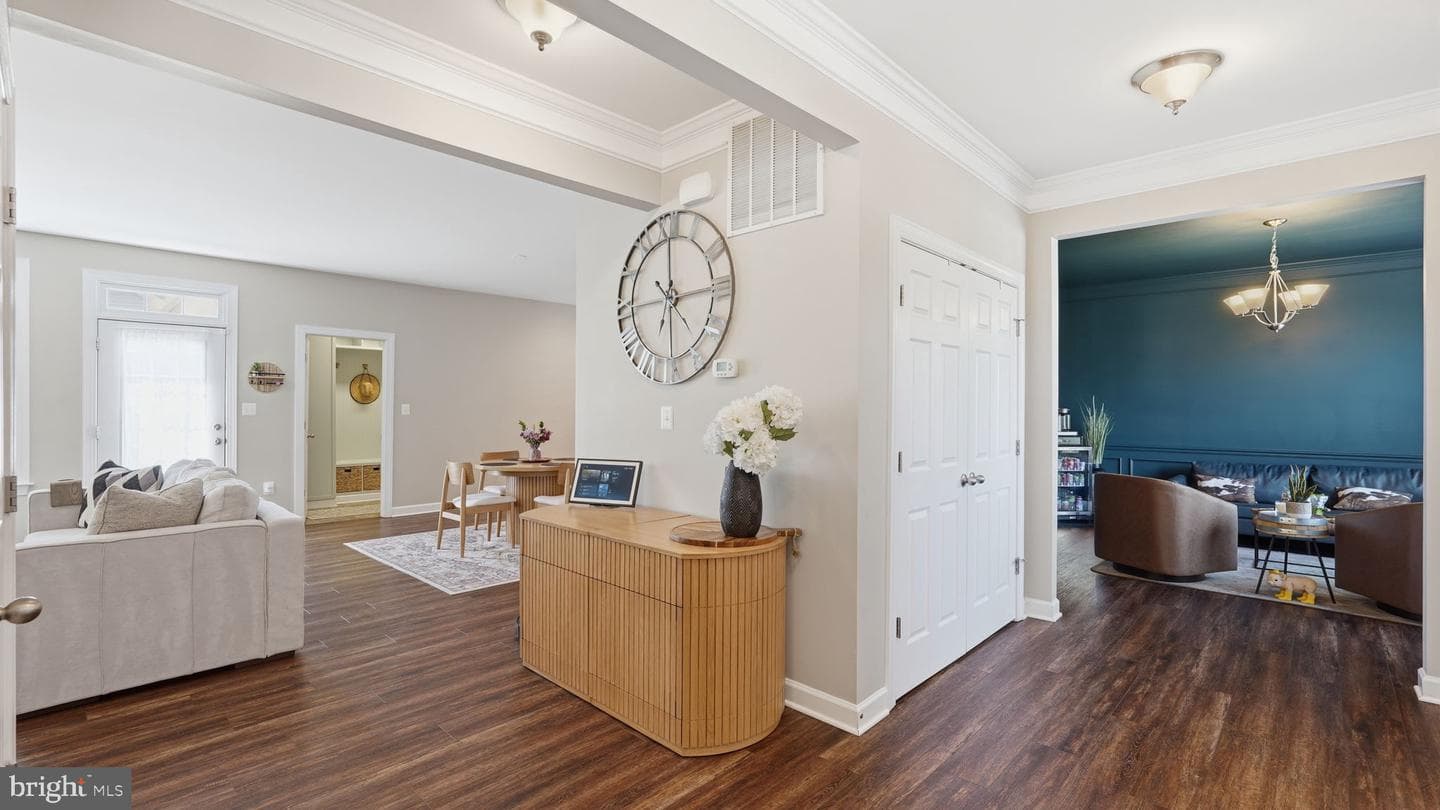 425 Alder Drive photo 6