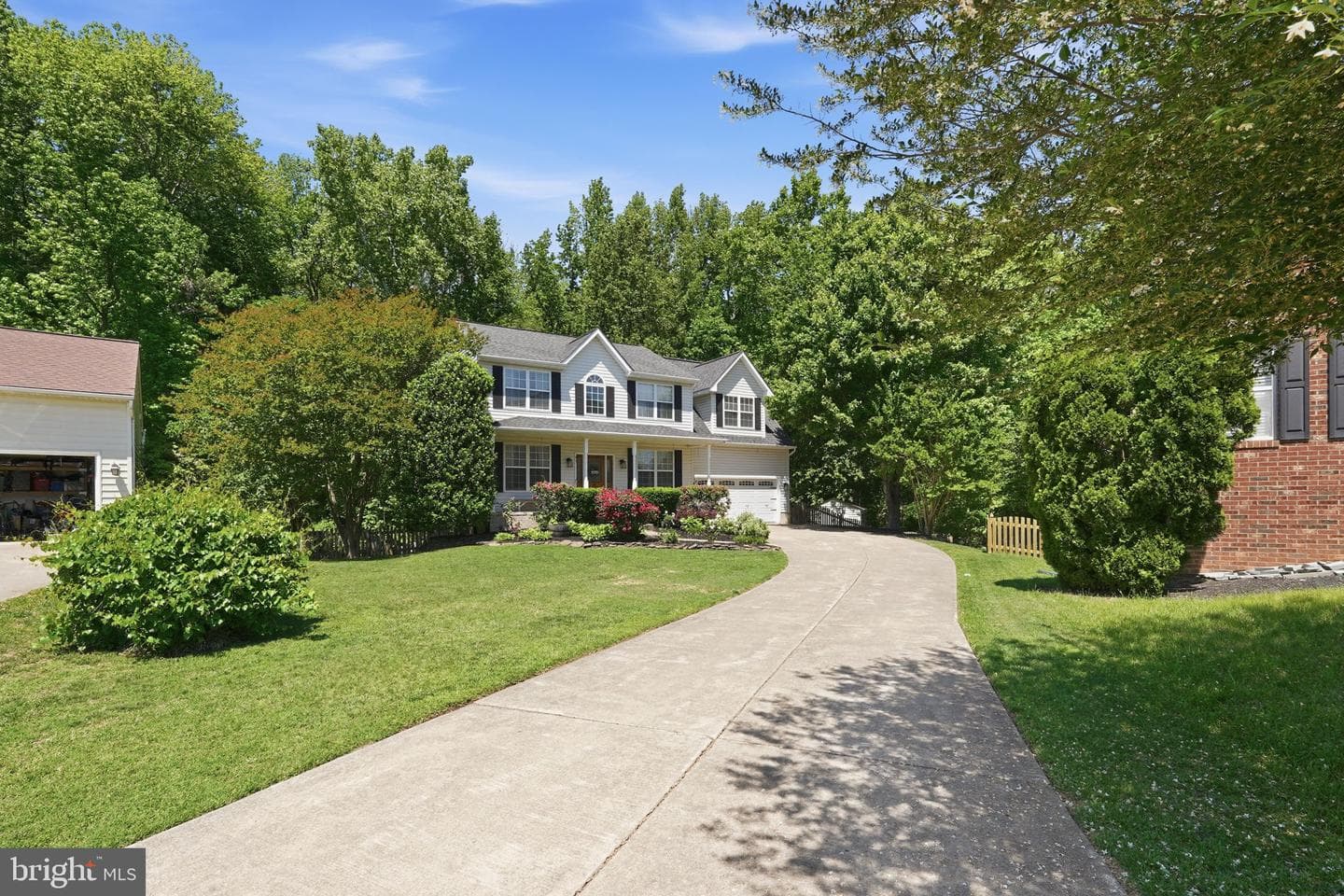12 Pin Oak Court photo 2