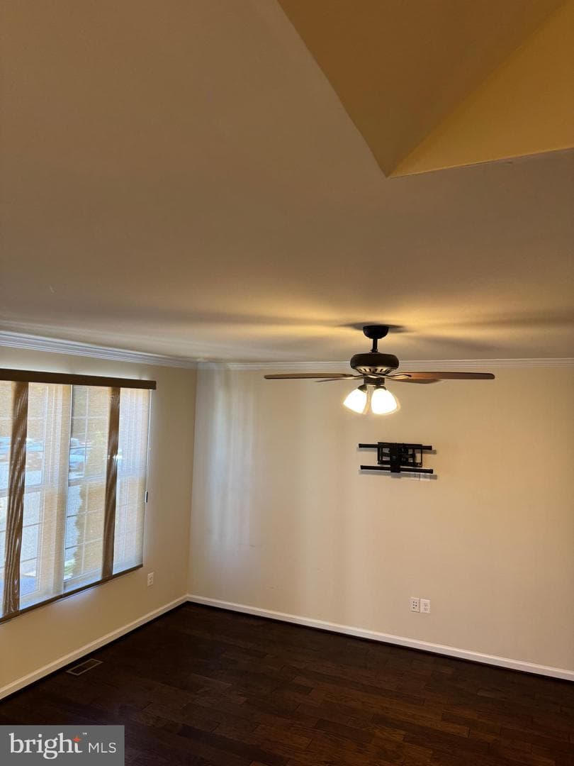 708 Bunker Lane photo 25