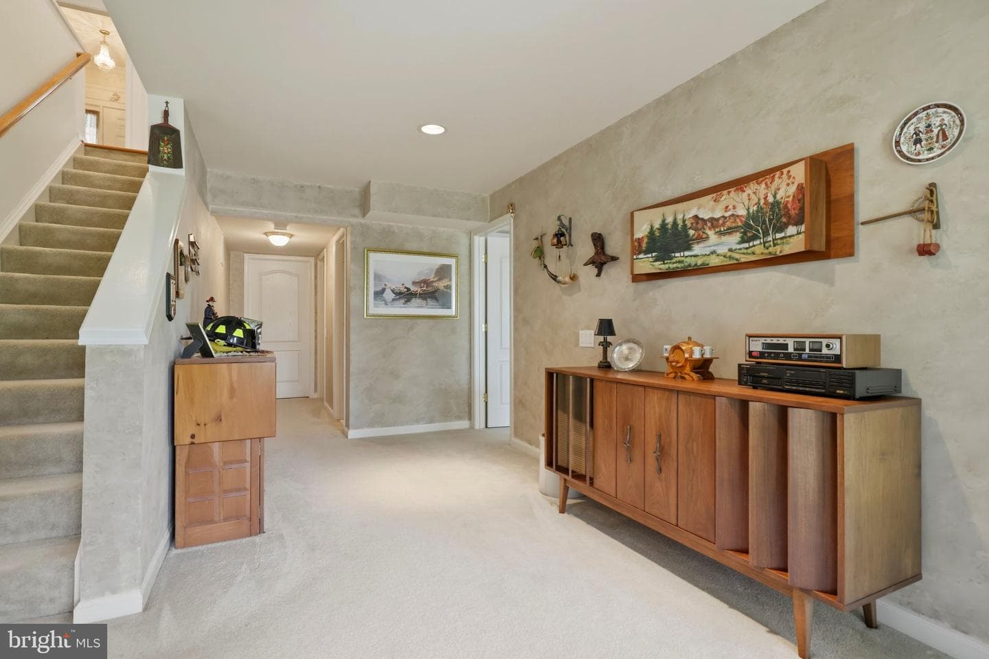 9 Linden Court photo 35