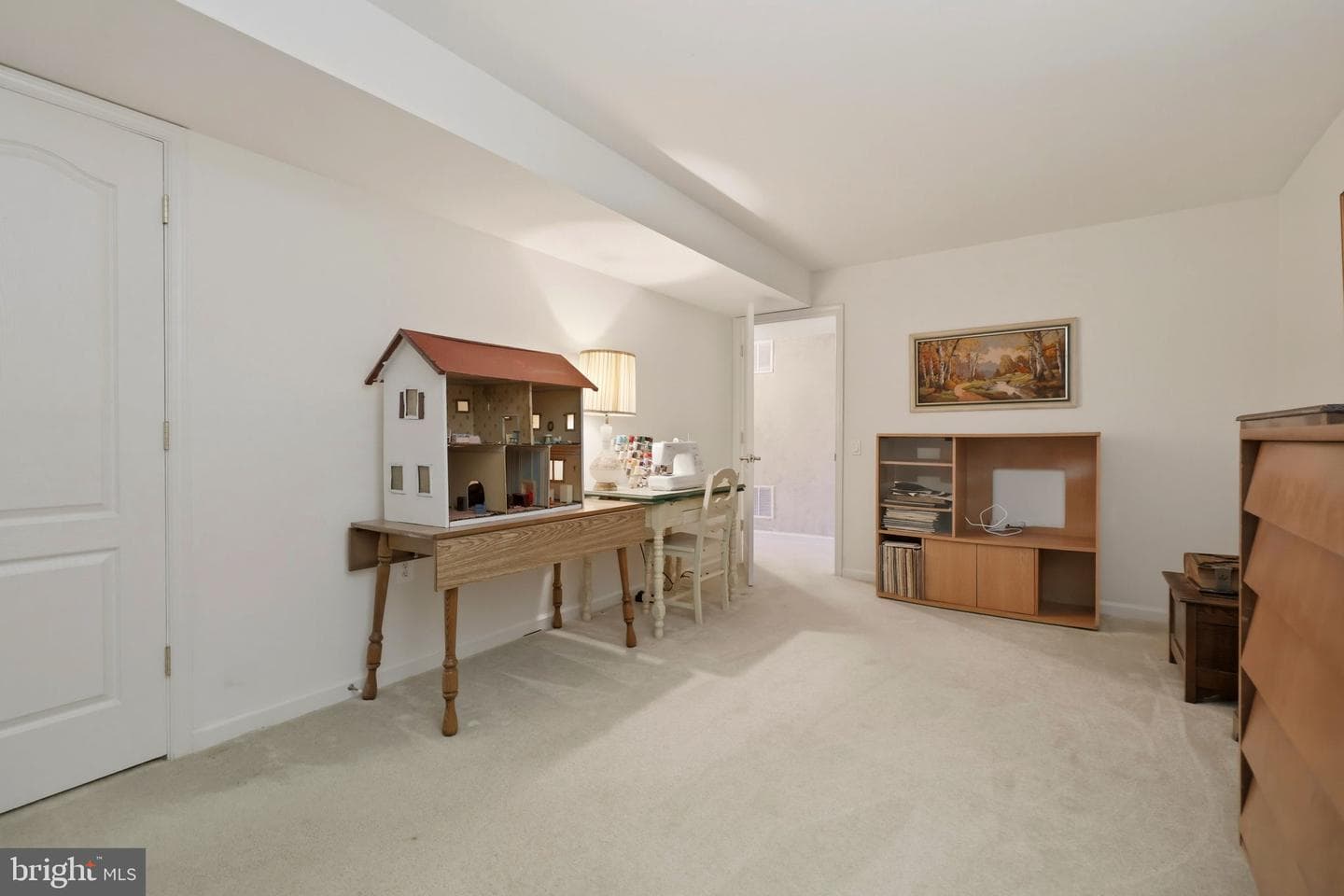 9 Linden Court photo 41