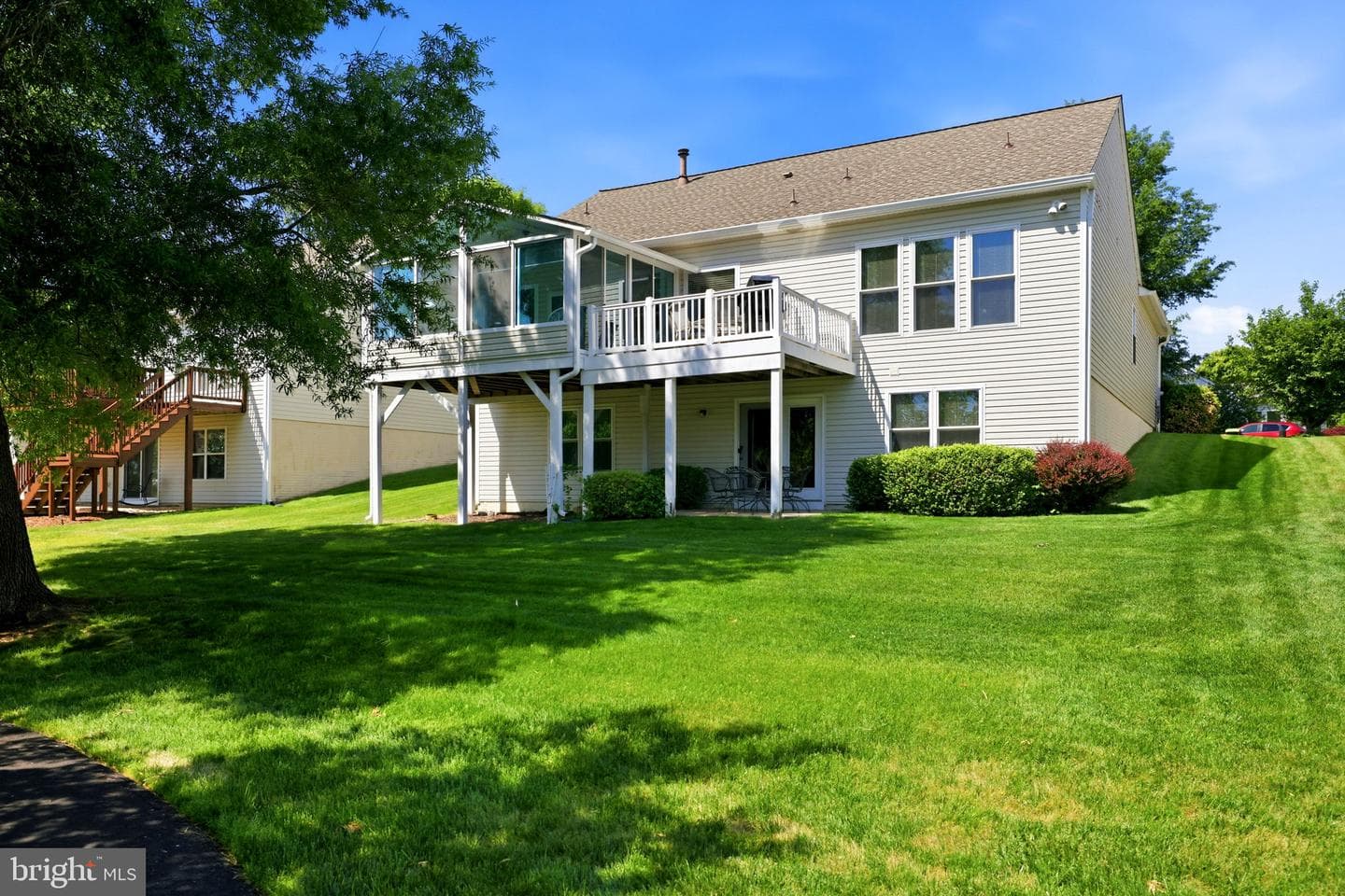 9 Linden Court photo 48