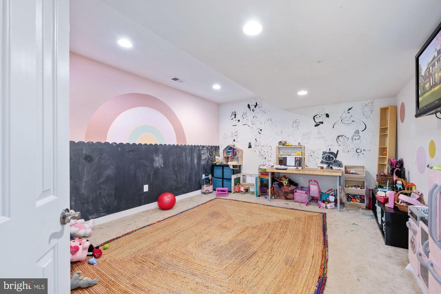 425 Wakerobin Drive photo 78