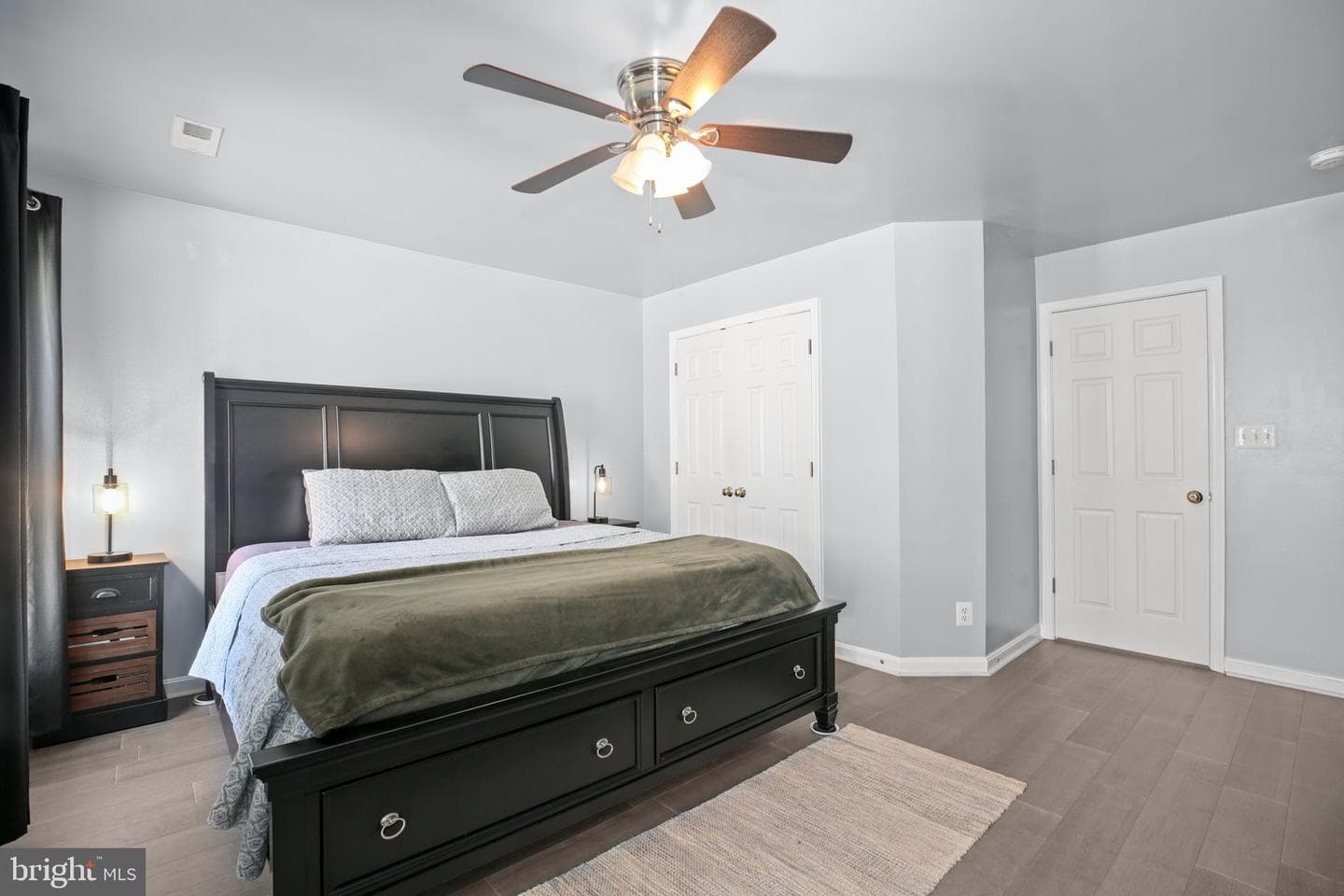 8 Country Manor Drive photo 16