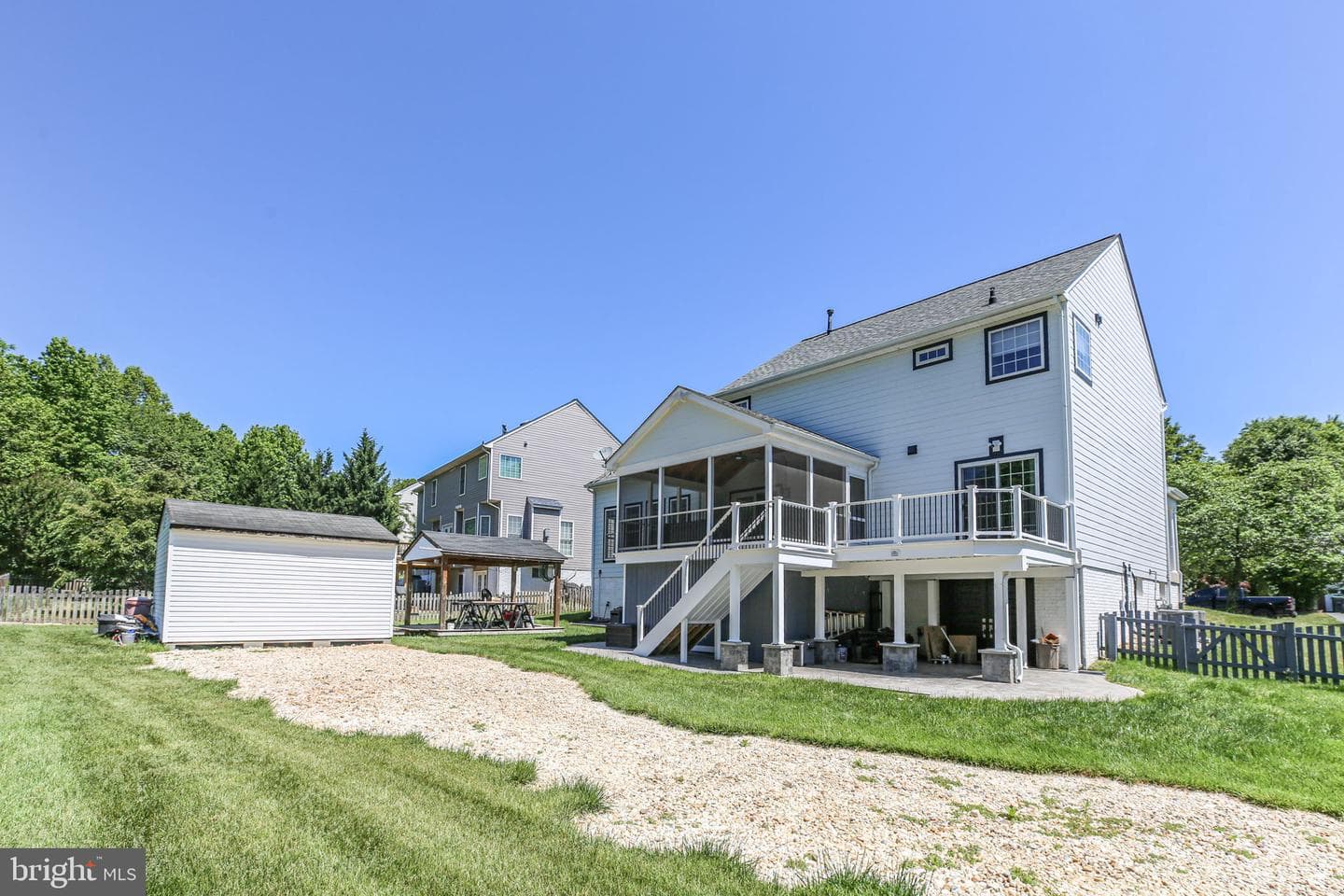 8 Country Manor Drive photo 35