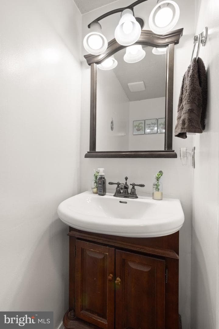 113 Independence Drive photo 8