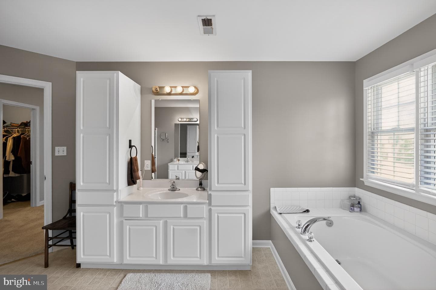 18 Cedarview Court photo 16