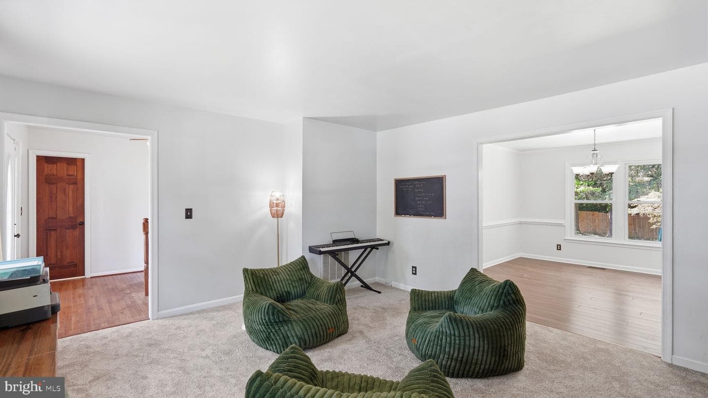 21 Kelly Way photo 18