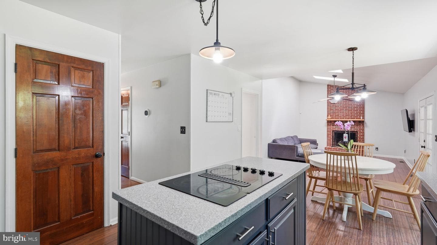 21 Kelly Way photo 6
