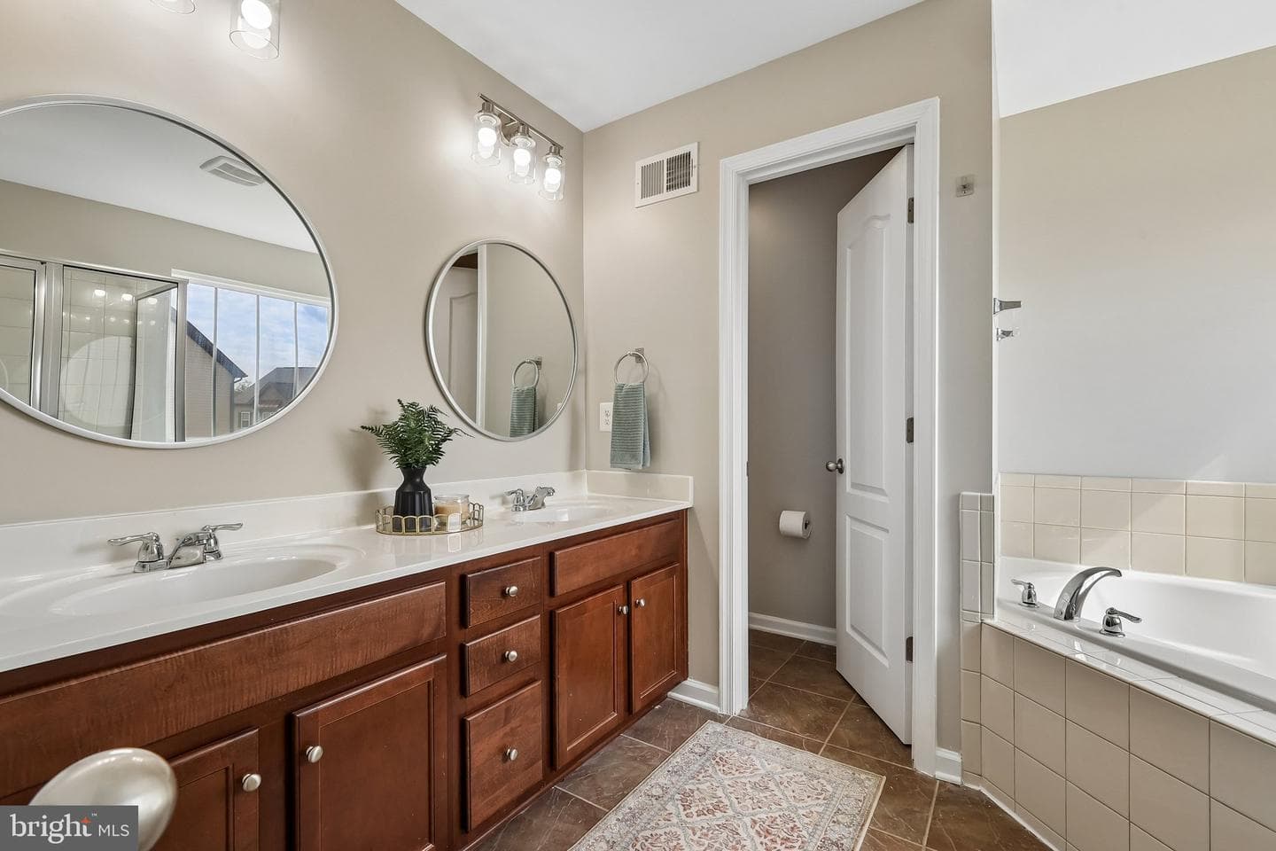5 Coulter Lane photo 26