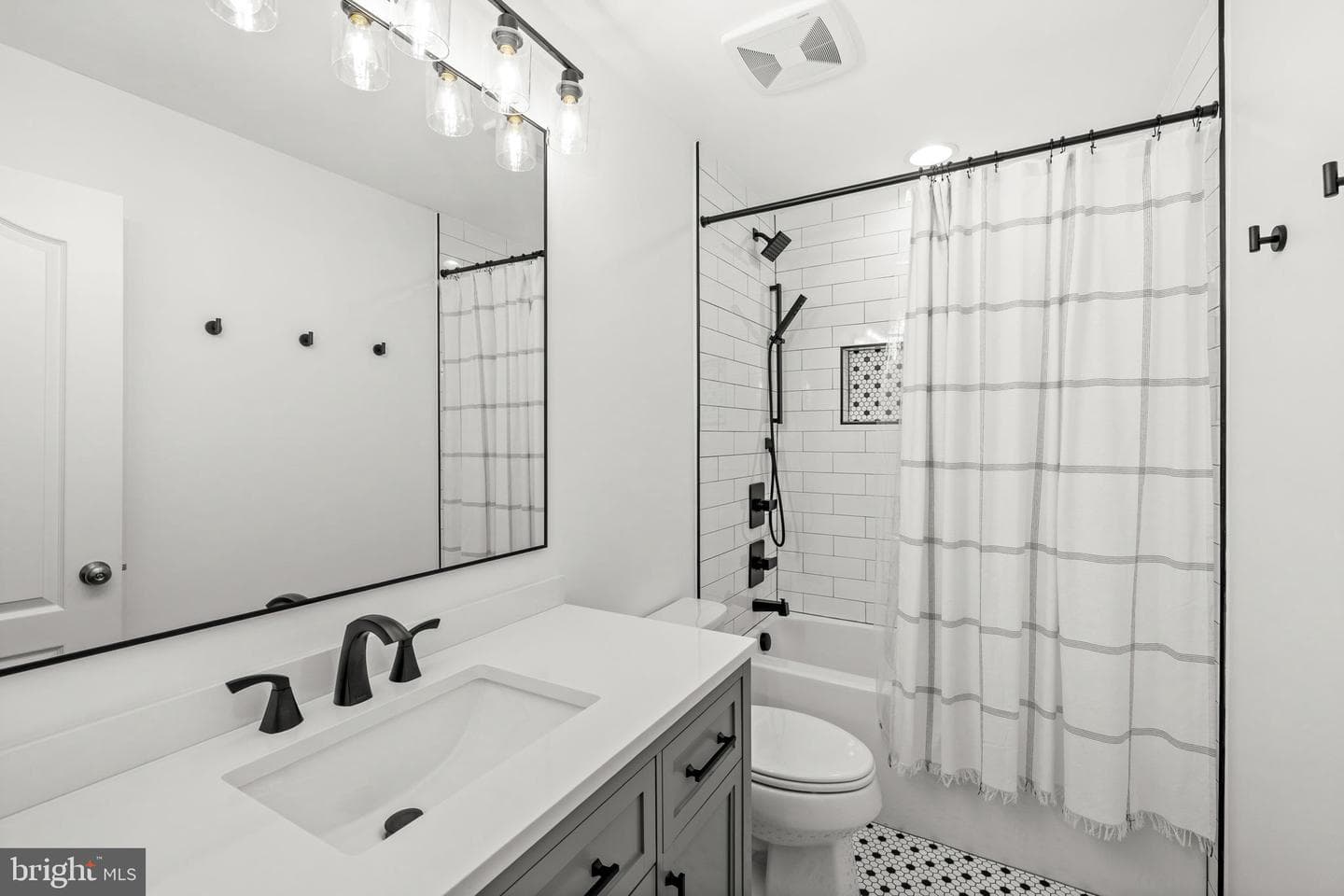 27 Tankard Road photo 37