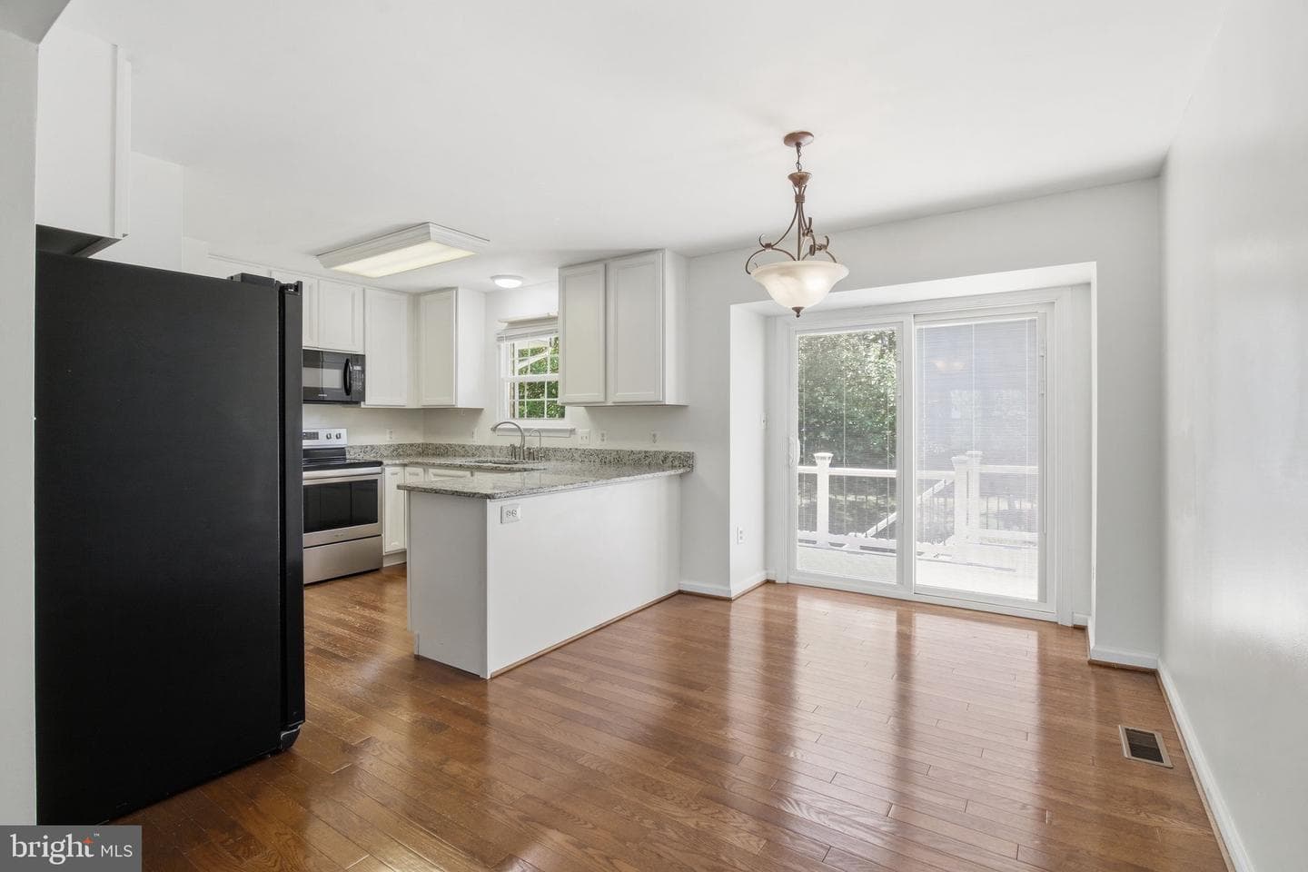 309 Barrows Court photo 10