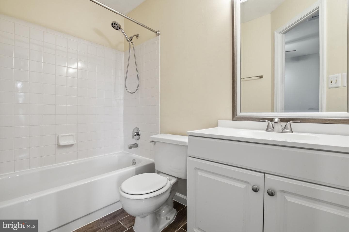 309 Barrows Court photo 23