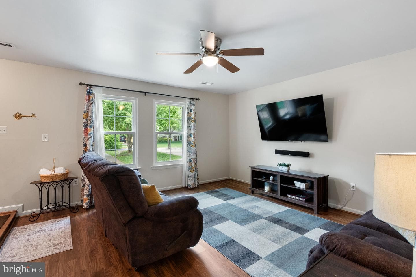 131 Matthew Court photo 4