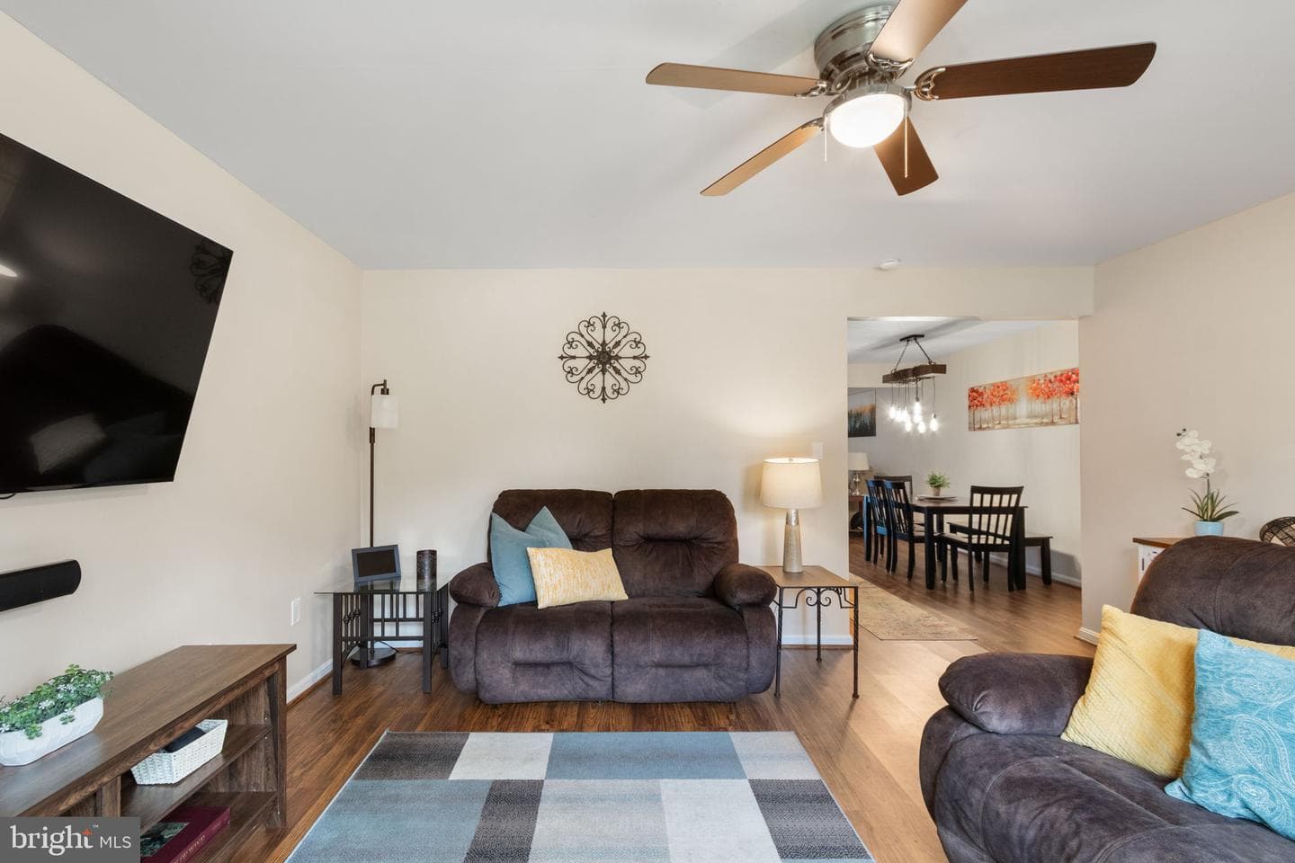 131 Matthew Court photo 5
