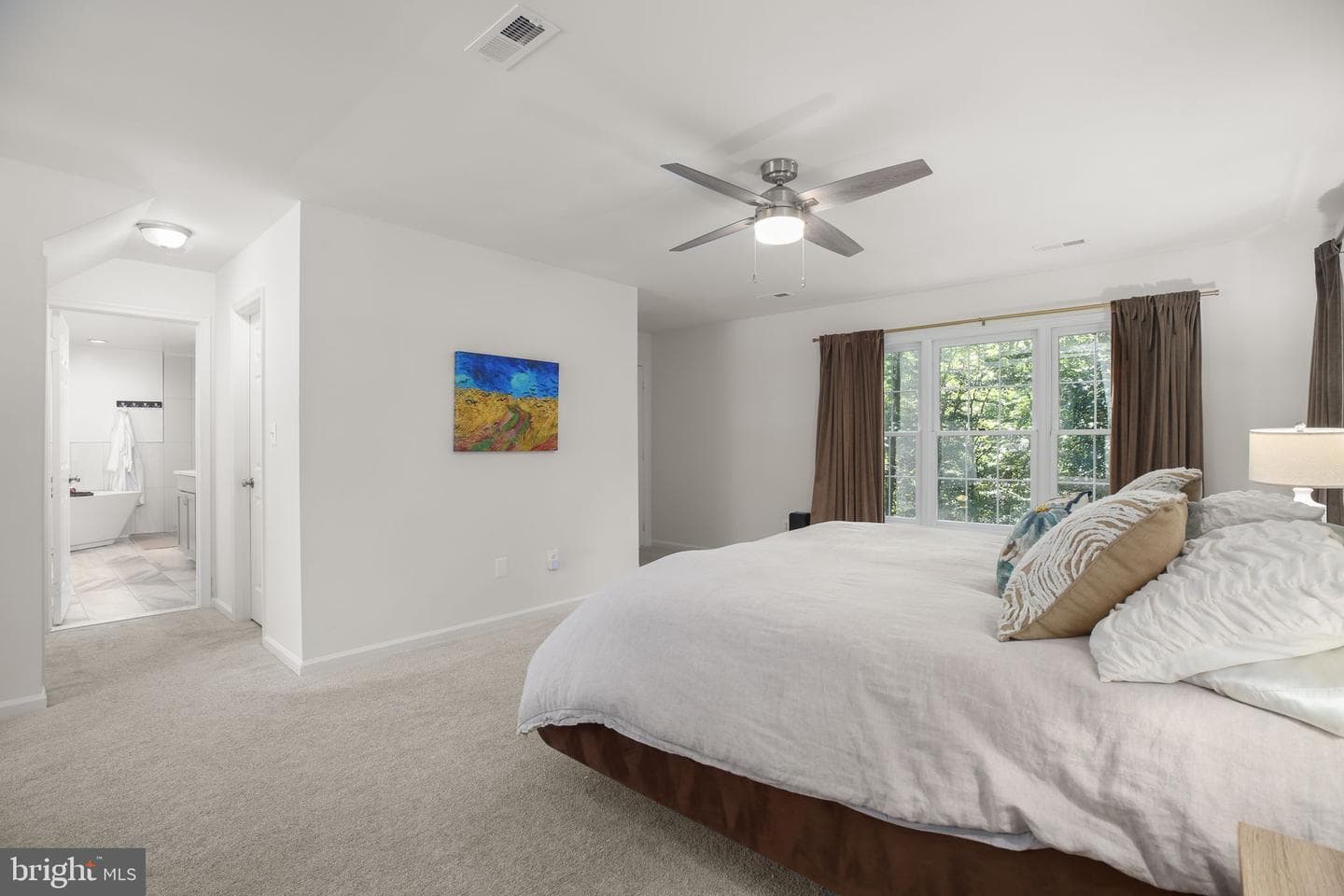 302 Commodore Cove photo 29