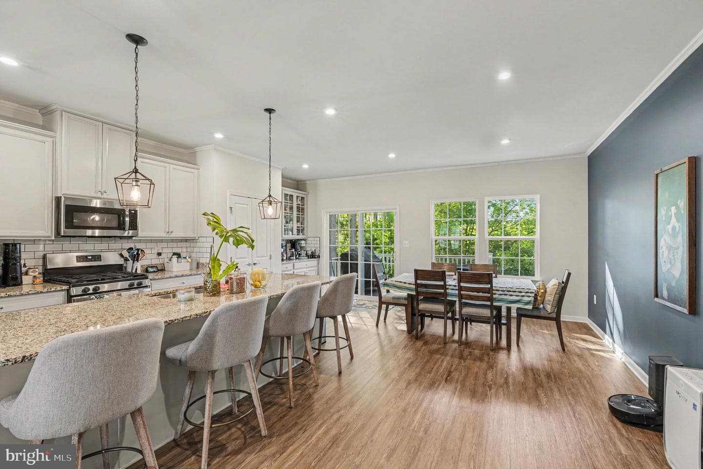 606 Landing Drive photo 10