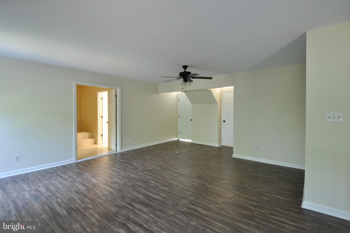 17 Sydney Lane photo 39