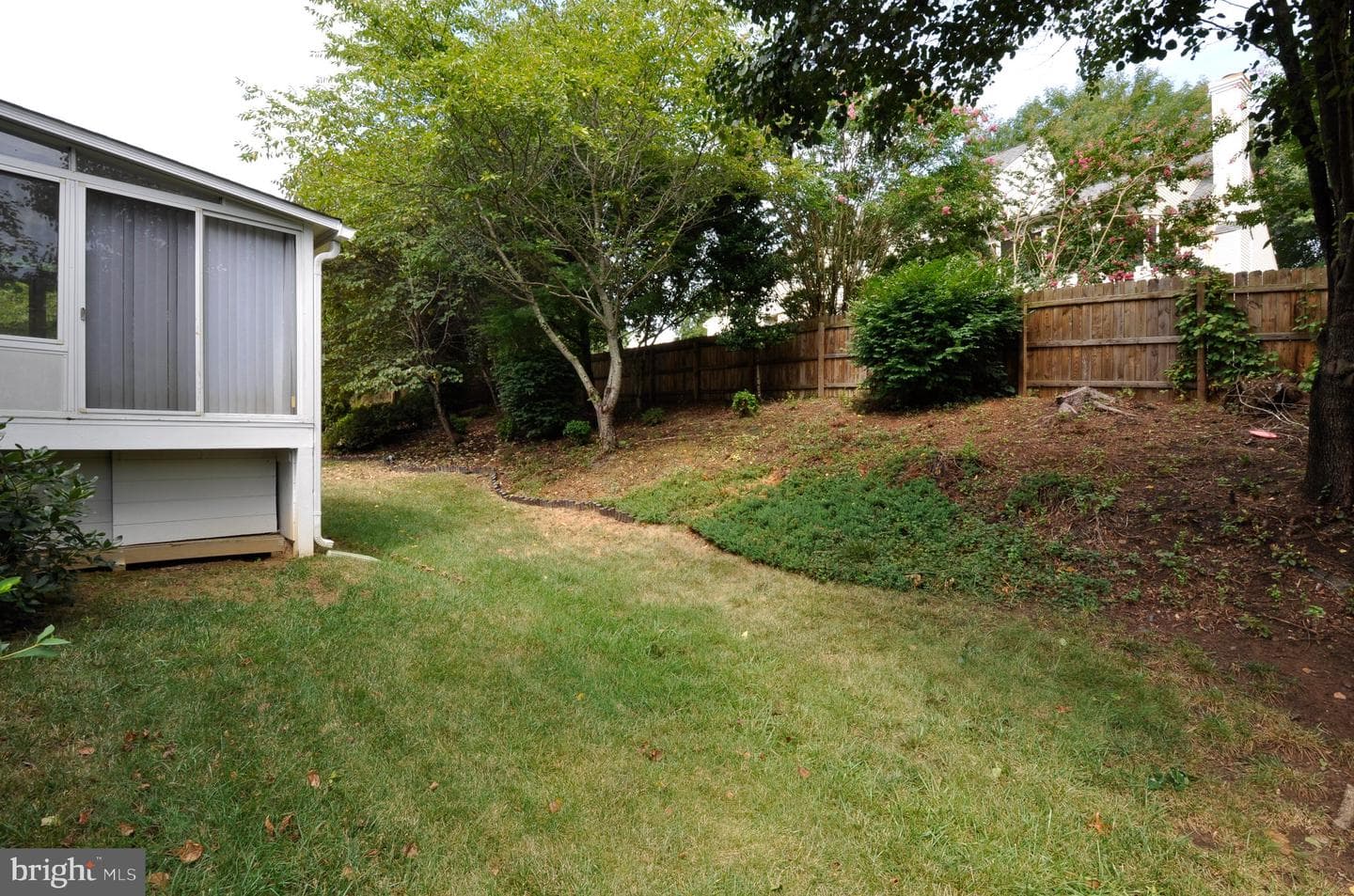 17 Sydney Lane photo 4
