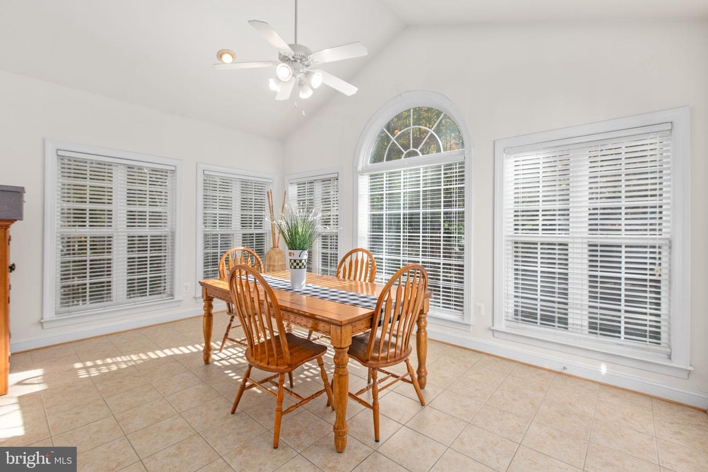 425 Gentle Breeze Circle photo 12
