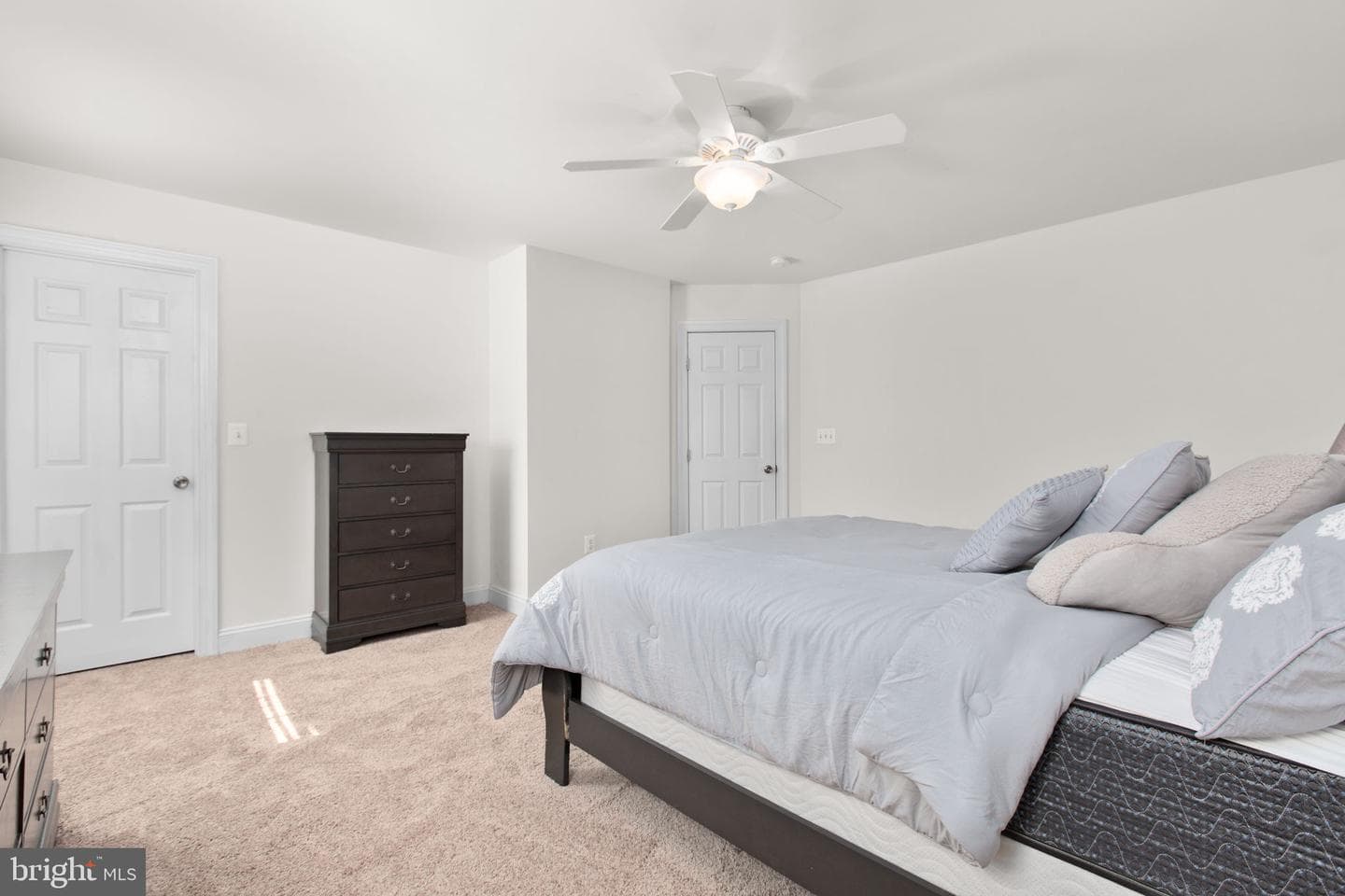 425 Gentle Breeze Circle photo 25