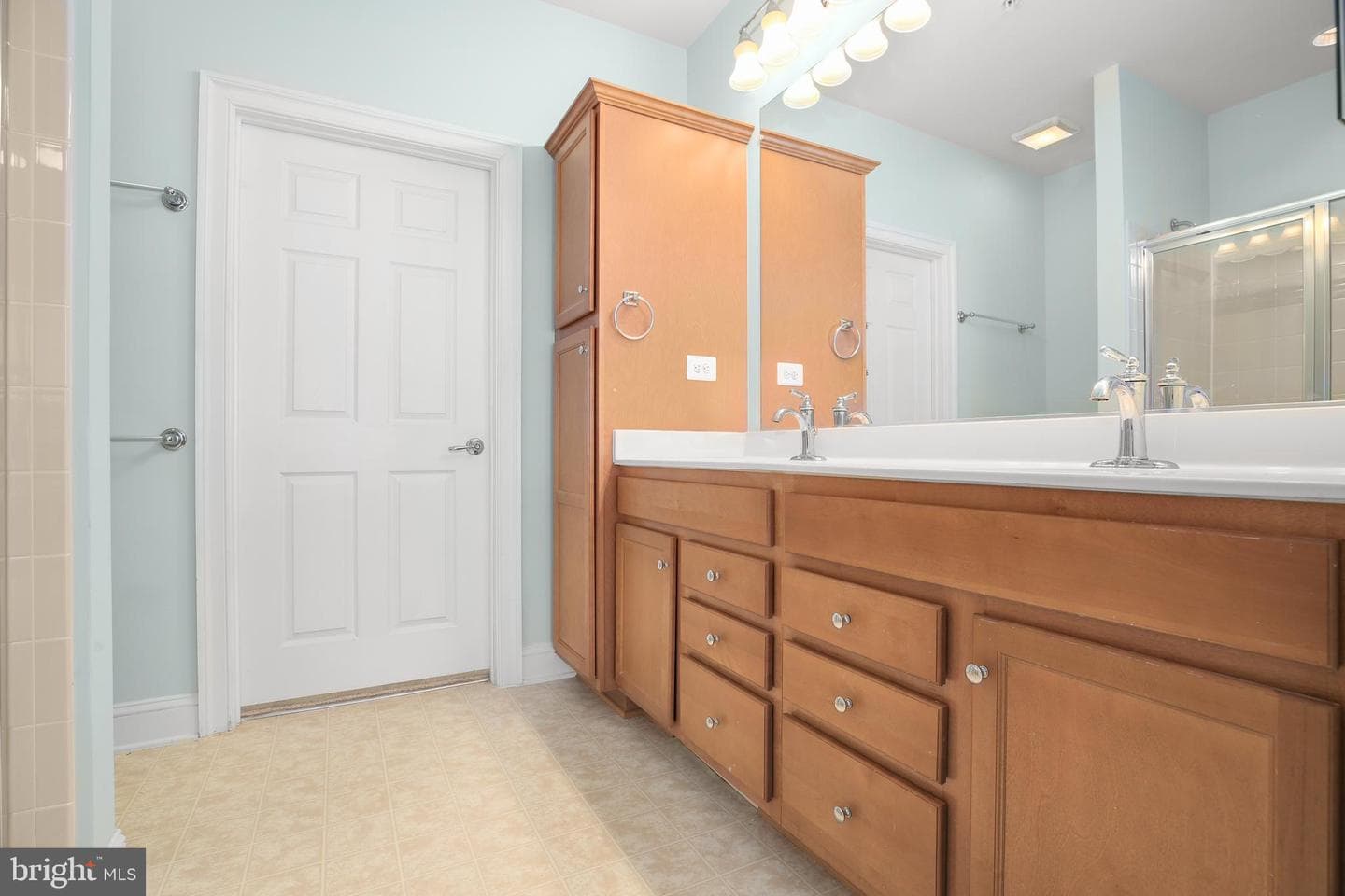 163 Castle Hill Drive photo 24