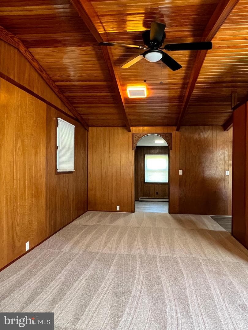 100 Leeland Road photo 7