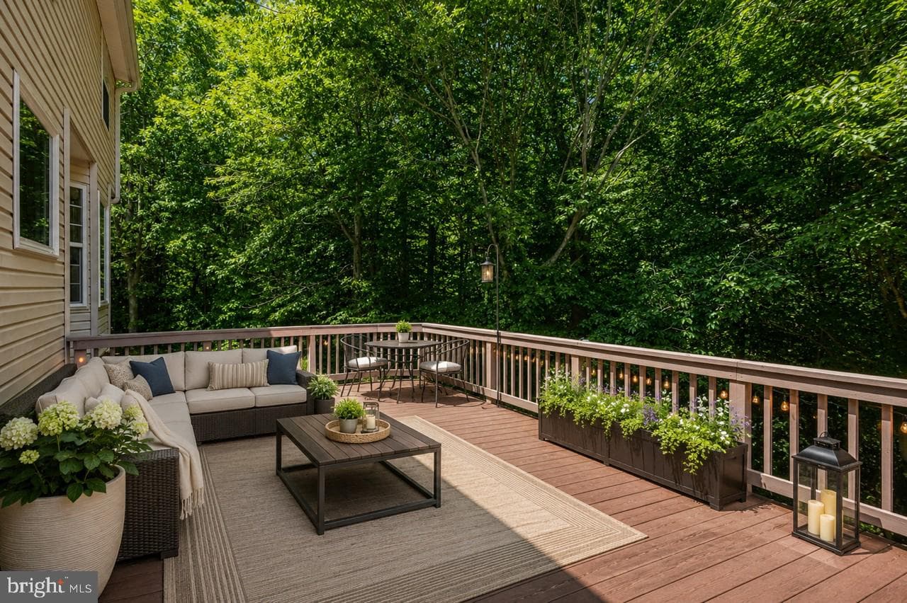 36 Crestwood Lane photo 22