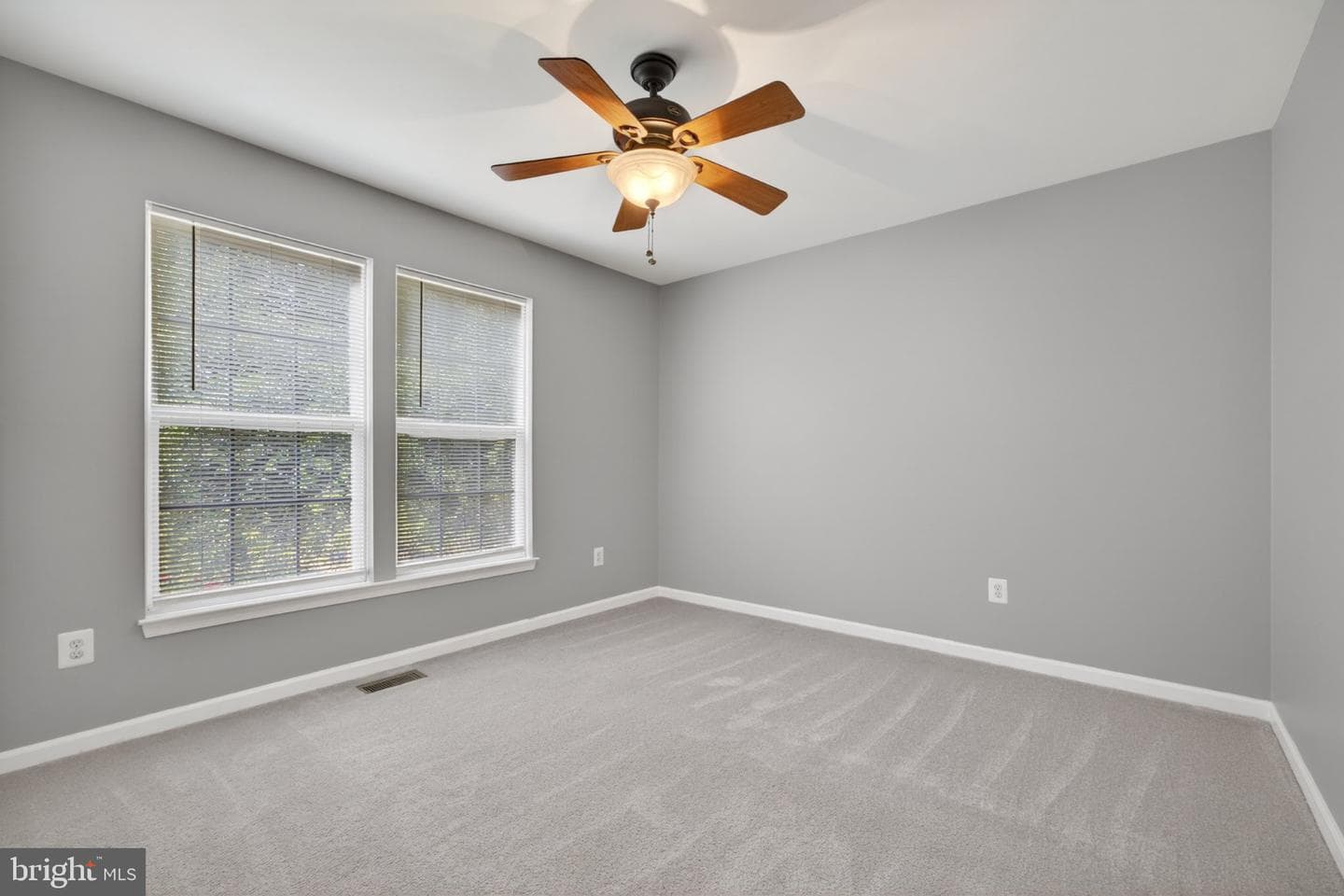1 Zinc Dr photo 41