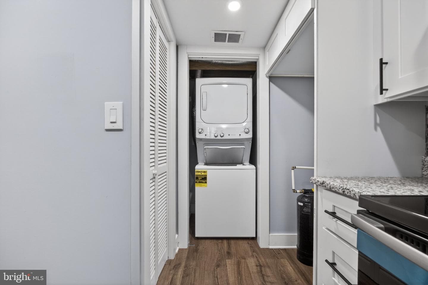 1 Zinc Dr photo 53
