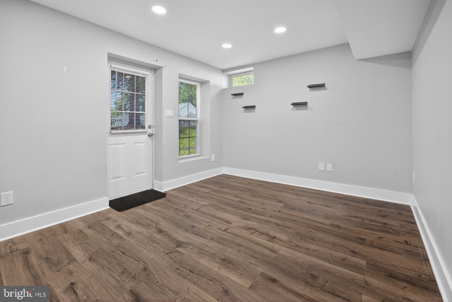 1 Zinc Dr photo 54