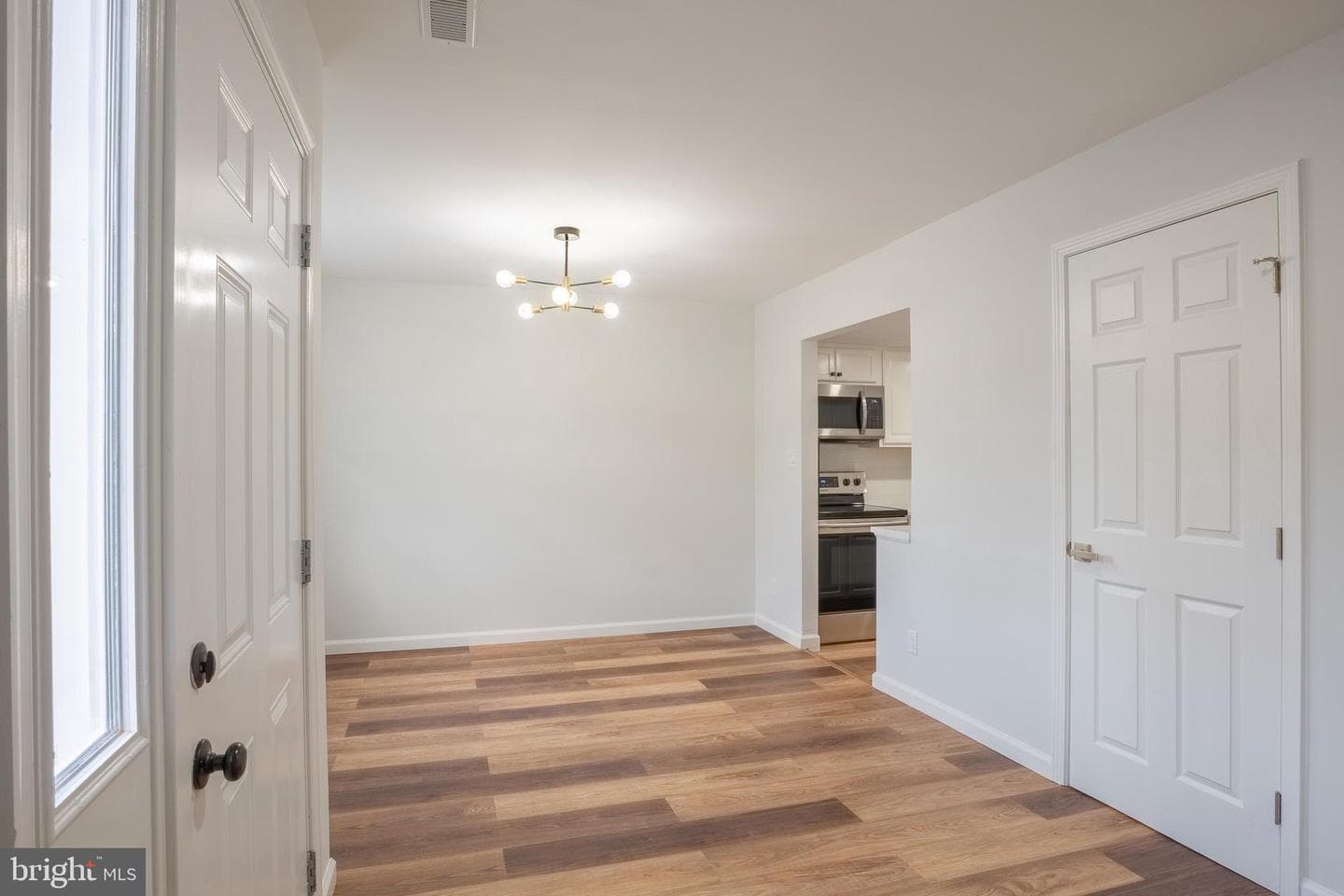 110 Oak Drive photo 4