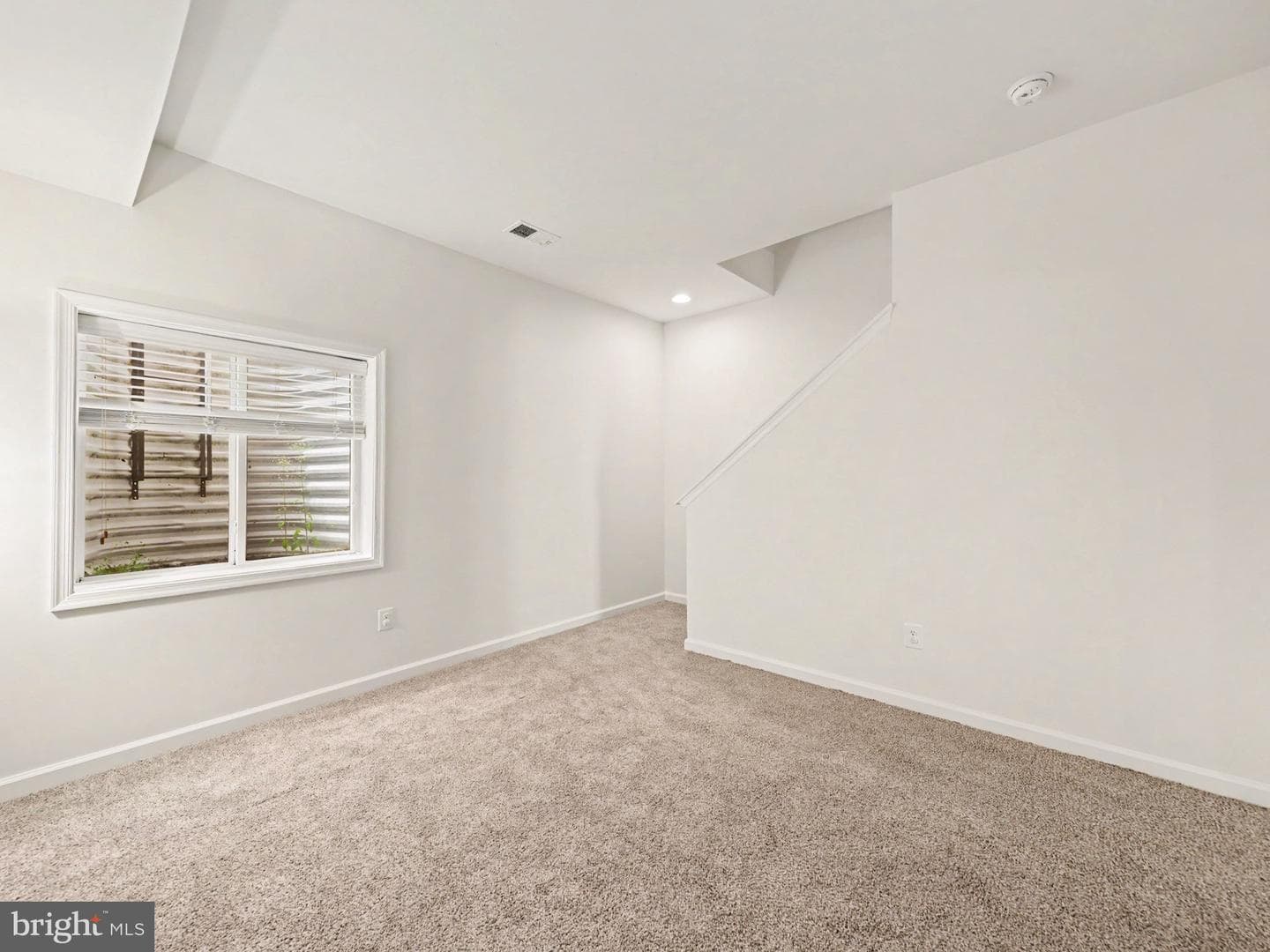 207 Streamview Drive photo 21