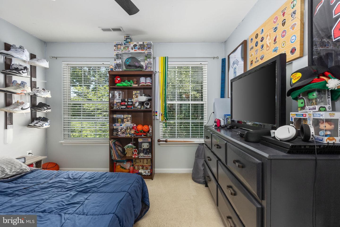21 Saint Marks Court photo 51