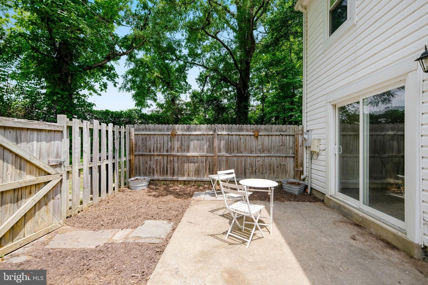 1229 Thomas Jefferson Place photo 37