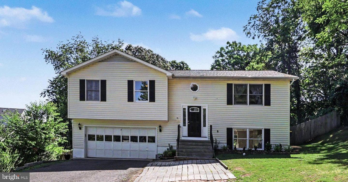8 B Vue Avenue, Stafford