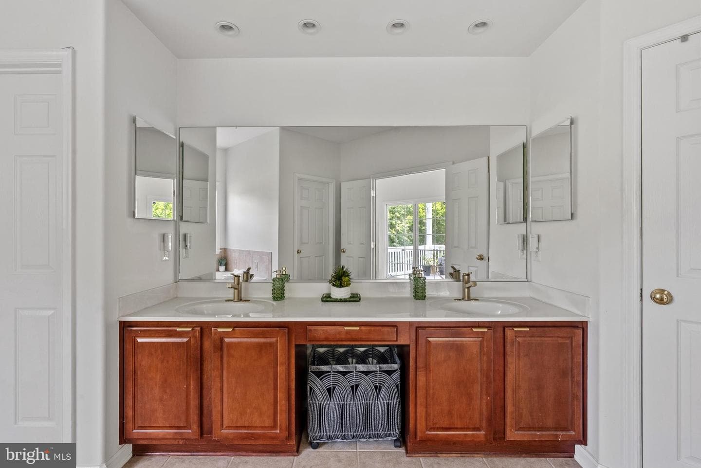 100 River Ridge Ln photo 55