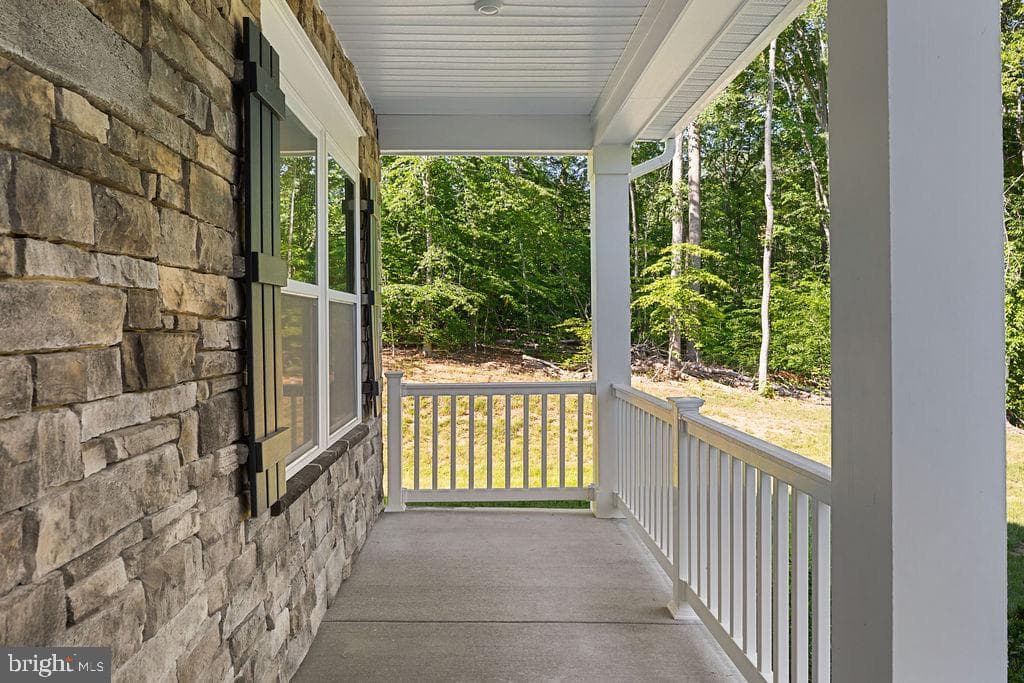 8 Timberidge Drive photo 3